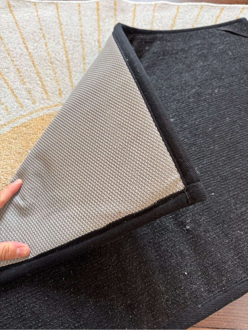 2 Ruggable Bath Mats + Pad - Picture 4 of 4